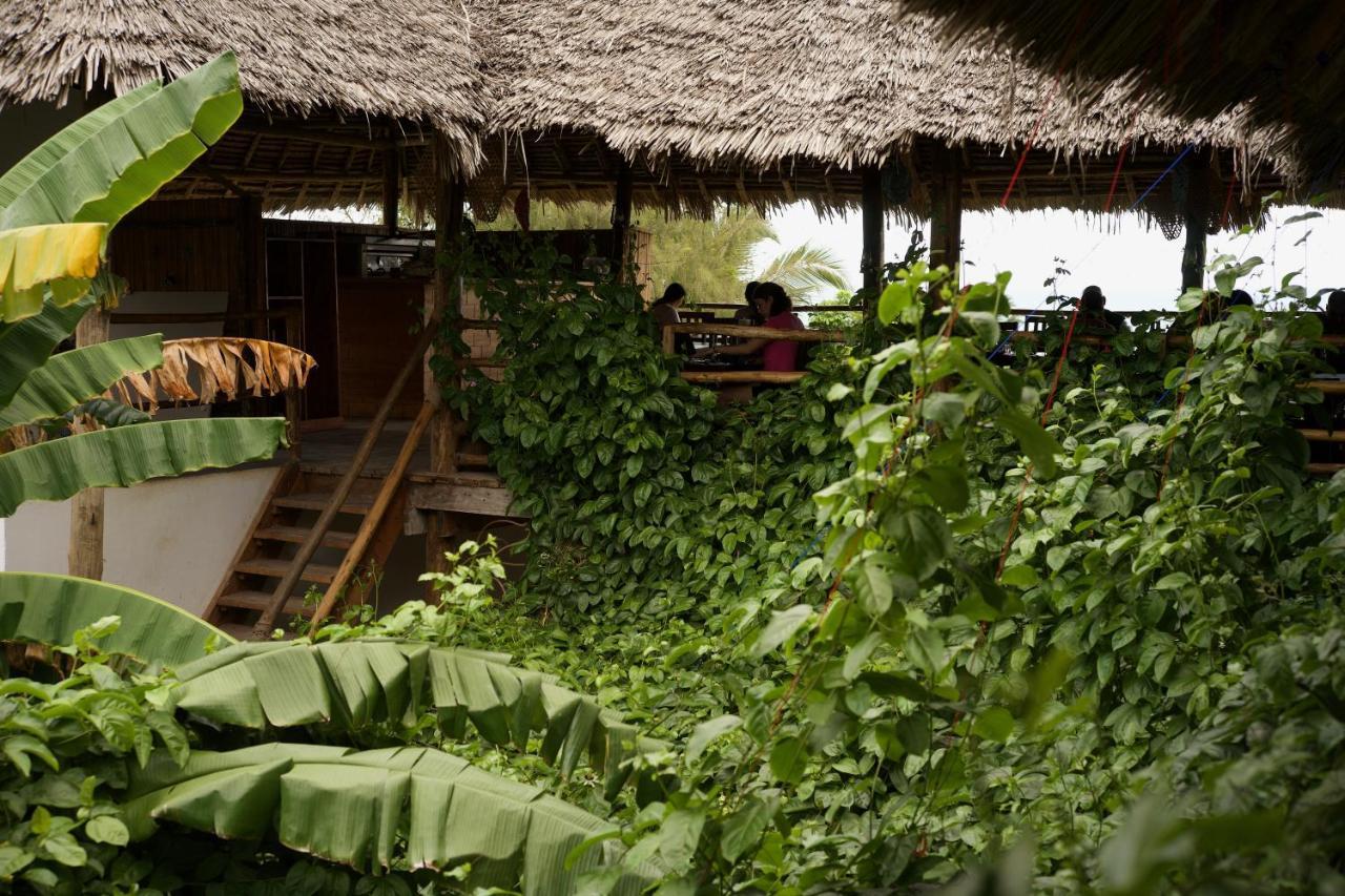 La Fontana Restaurant&Bungalows Nungwi Luaran gambar