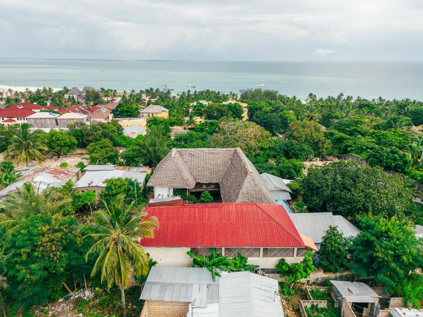 La Fontana Restaurant&Bungalows Nungwi Luaran gambar
